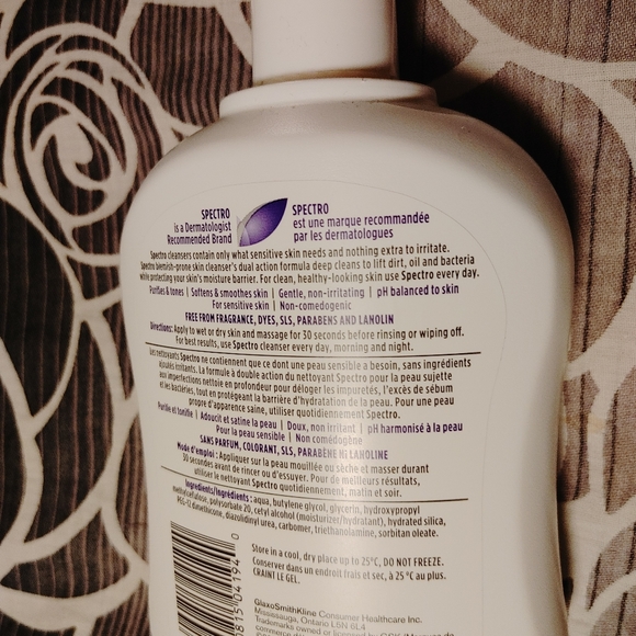 Spectro Facial Cleanser for Blemish-Prone Skin - Picture 2 of 5